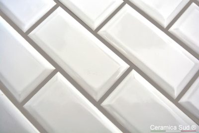 Piastrelle per bagno punta di diamante 8 x 15 cm. Stile metrò / Industrial