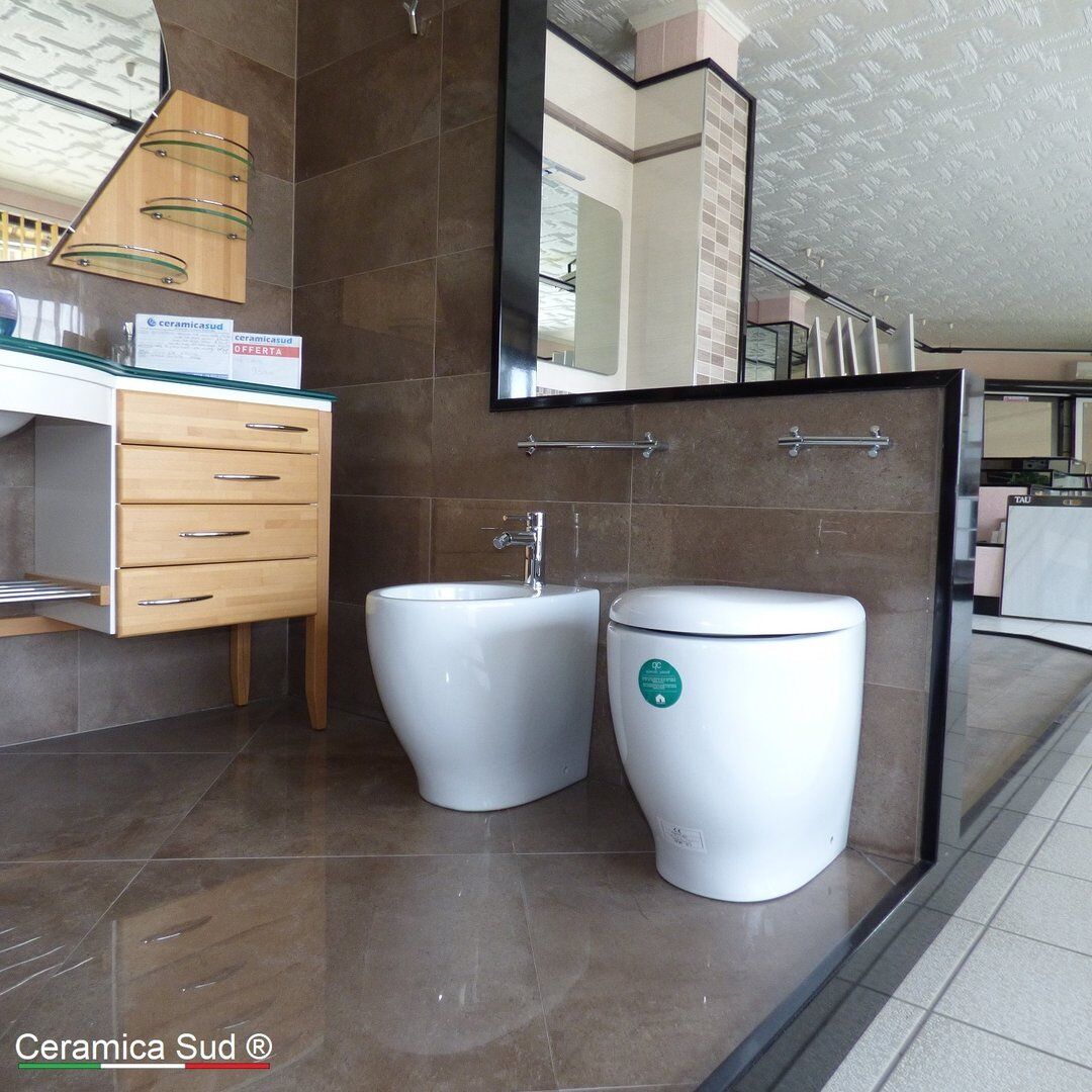 Sanitari a terra filo muro Made in Italy - Wc + Bidet + Copri-wc - Prima scelta CERTIFICATA © - immagine 2