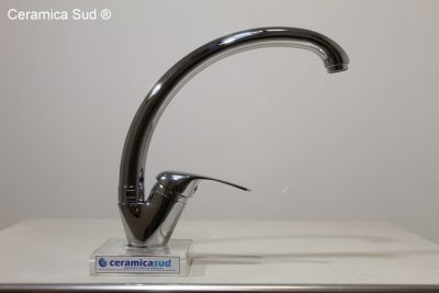 Juhthoova ja pööratava tilaga köögisegisti Mix Seven Shower Series kraanid – pilt 7