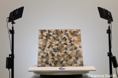 Flacher Boden in Steinoptik mit Schalenschnitt für den Außenbereich 45 x 45 cm. - Bild 2
