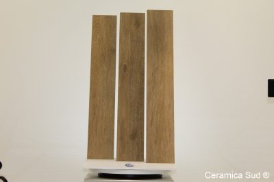 Pavimento effetto legno rovere scuro rusticale venato naturale / rettificato 120 x 20 cm. - immagine 3