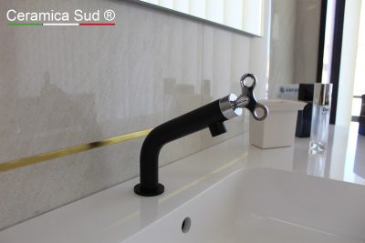 Svart handfatskran + bidé Tillverkad i Italien komplett med mattsvart avfall - bild 3
