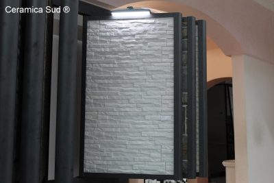 Rivestimento fatturabile per bonus facciate in rilievo 3D ignifugo e ingelivo tono crema 10 x 50 cm. - immagine 3