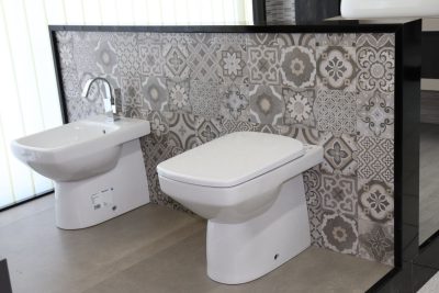 Idea per rivestimento bagno Cementine Shabby Chic piastrelle in Gres Porcellanato antimacchia - immagine 2