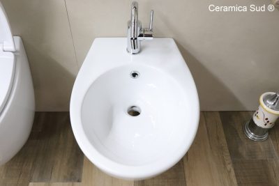 Lille italiensk ophængt sanitetsgrej 48 cm. Fælgefri Domus Falerii - Toilet + Bidet + Toiletbetræk + beslag - billede 6