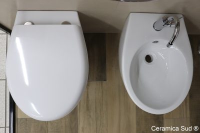 Lille italiensk ophængt sanitetsgrej 48 cm. Fælgefri Domus Falerii - Toilet + Bidet + Toiletbetræk + beslag - billede 10