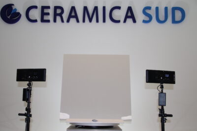 Pavimento bianco assoluto lucido New Super White 2024 sovrapponibile 80 x 80 cm. levigato e rettificato - immagine 23