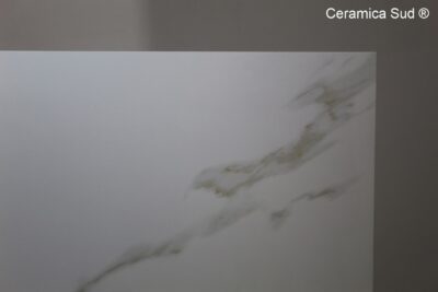 Pavimento da interno effetto Calacatta Gold lucido 80 x 80 cm. in Gres Porcellanato Rettificato - immagine 5