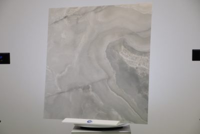 LAGER Sidste meter Vægbeklædning i Grå Onyx effekt porcelæn stentøj 120 x 120 cm. - billede 6
