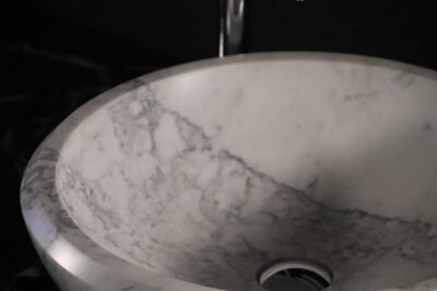 Countertop washbasin 45 cm. DRAIN INCLUDED round Apuan statuary marble - Quarry lot superior variety - image 7