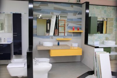 EBAN 120 cm. suspended bathroom cabinet in saffron yellow solid wood - MADE IN ITALY - image 4