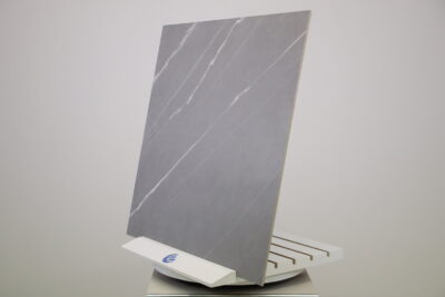 Pavimento effetto marmo grigio venato 90 x 90 cm. rettificato - immagine 19
