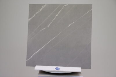 Pavimento effetto marmo grigio venato 90 x 90 cm. rettificato - immagine 24