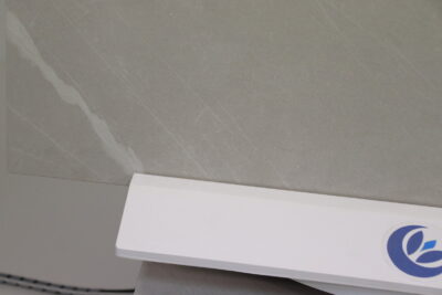 Pavimento gres porcellanato da interno effetto marmo Blake venato bianco 90 x 90 rettificato - immagine 33