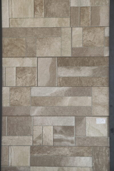 Pavimento da esterno gres porcellanato effetto pietra beige cubetti quadrati geometrici 60 x 15 cm. - immagine 5