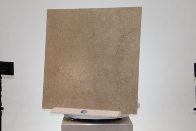 Rivestimento effetto tufo etrusco da esterno  90 x 90 cm. gres porcellanato - immagine 19