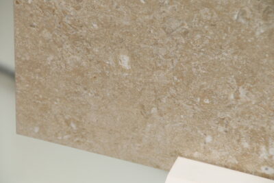 Rivestimento effetto tufo etrusco da esterno  90 x 90 cm. gres porcellanato - immagine 26