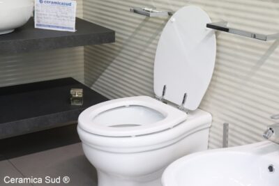 Paar klassische SCARABEO-Sanitärartikel, schmutzabweisende Porzellankeramik – ANTI-GELB-Glasur – Bild 9