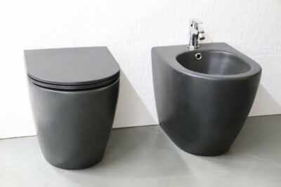 Coppia Sanitari nero opaco filomuro serie IO - Wc + Bidet + Copri - wc inclusi - immagine 11
