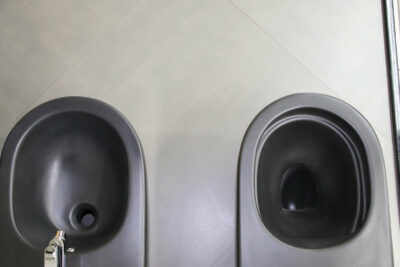 Coppia Sanitari nero opaco filomuro serie IO - Wc + Bidet + Copri - wc inclusi - immagine 22
