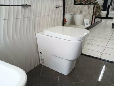 Paar quadratische, wandbündige Sanitärarmaturen ohne Rand Domus Falerii – ANTI-VERGELBENDE Emaille – Bild 7