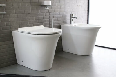 Vendita online sanitari design in offerta a basso prezzo filomuro filo parete a terra senza brida - immagine 3