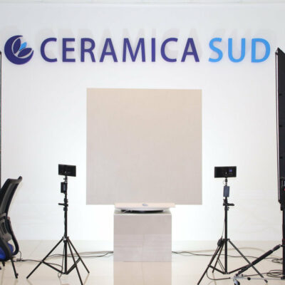 Gres porcellanato effetto resina pavimento chiaro da interno rettificato 90 x 90 cm.