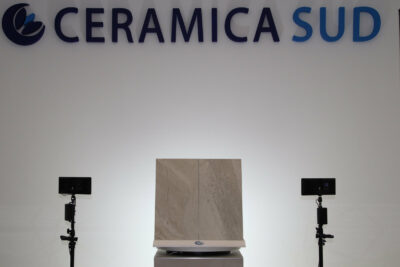 Pavimento e rivestimento murale effetto pietra naturale antimacchia 3D 30 x 60 cm. - immagine 16