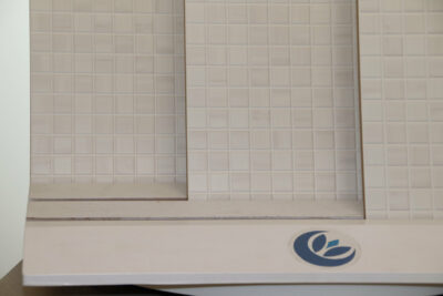 Piastrelle bagno rilievi 3D effetto mosaico toni di bianco 25 x 40 cm. stock economico - immagine 9