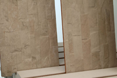 Rivestimento 3D anti umidità da esterno antimuffa effetto pietra antica beige torre castello 25x50 - immagine 7