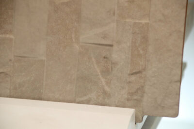 Rivestimento 3D anti umidità da esterno antimuffa effetto pietra antica beige torre castello 25x50 - immagine 9
