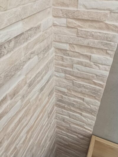 Rivestimento murale da esterno effetto pietra mix beige per protezione cappotto casa - immagine 7