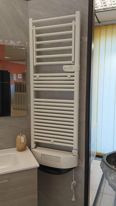Termoarredo con termoventilatore ad aria DELTACALOR DRYER bianco 147 x 50 cm. - immagine 4
