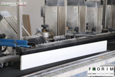 Battiscopa 160 x h. 7 cm. Gres porcellanato impermeabile anti umidità sostituzione battiscopa legno - immagine 4