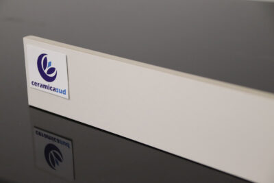 Battiscopa bianco assoluto gres porcellanato lato frontale smaltato altezza 4 cm. x larghezza 120 cm - immagine 9