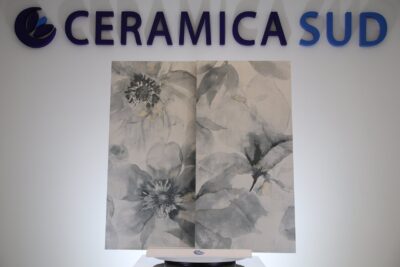 Piastrelle decorative bagno floreali foglie e fiori Universal Bloom rettificato 60 x 120 cm. - immagine 4