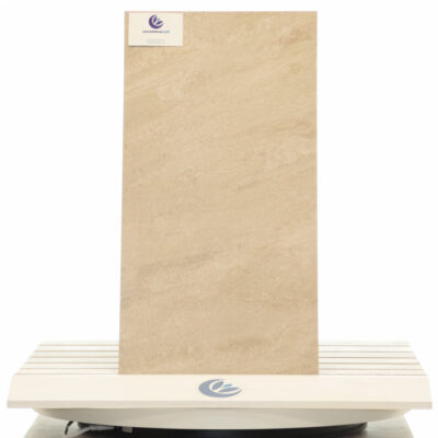 Pavimento scala esterno gres porcellanato effetto pietra apuana