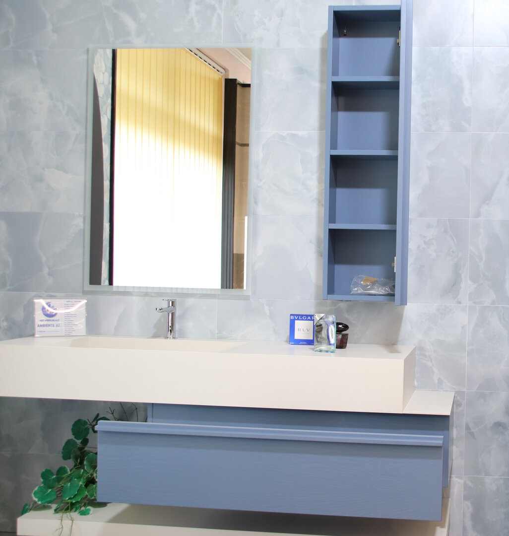 Mobile bagno sospeso 145 cm. gres porcellanato bianco opaco con colonna e cassetto in legno massello - immagine 2