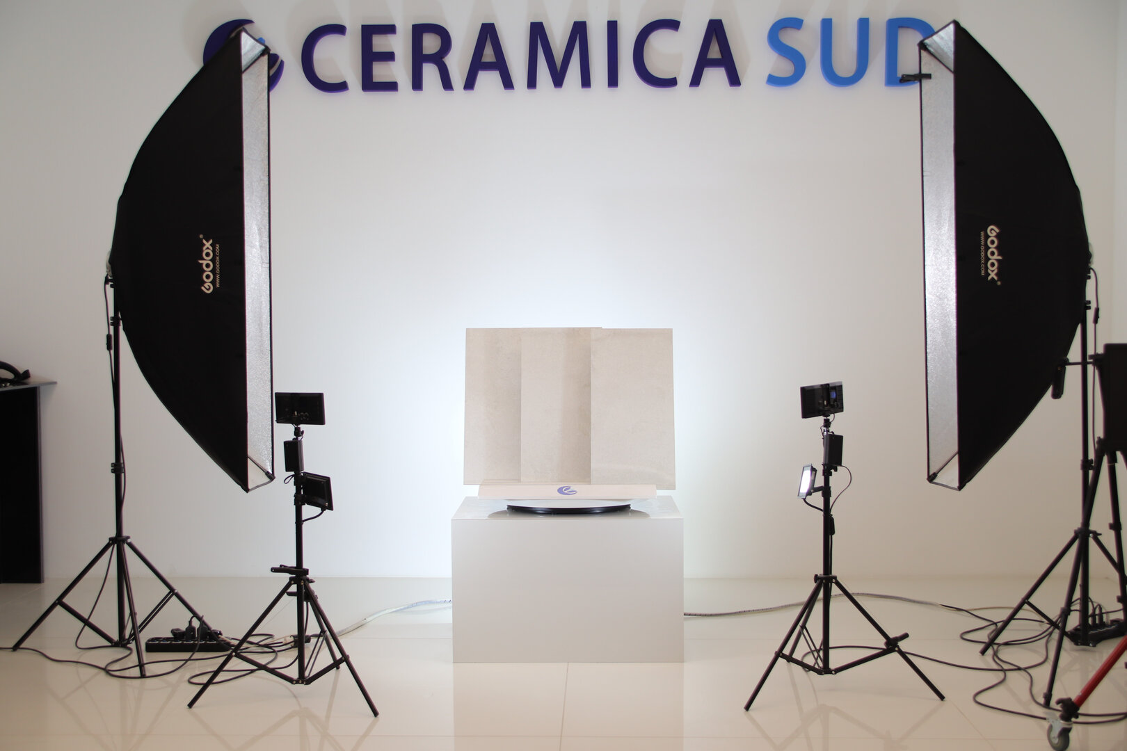 Rivestimento esterno effetto pietra bianca dolomite gres porcellanato Piemme Ceramiche 30 x 60 cm. - immagine 10