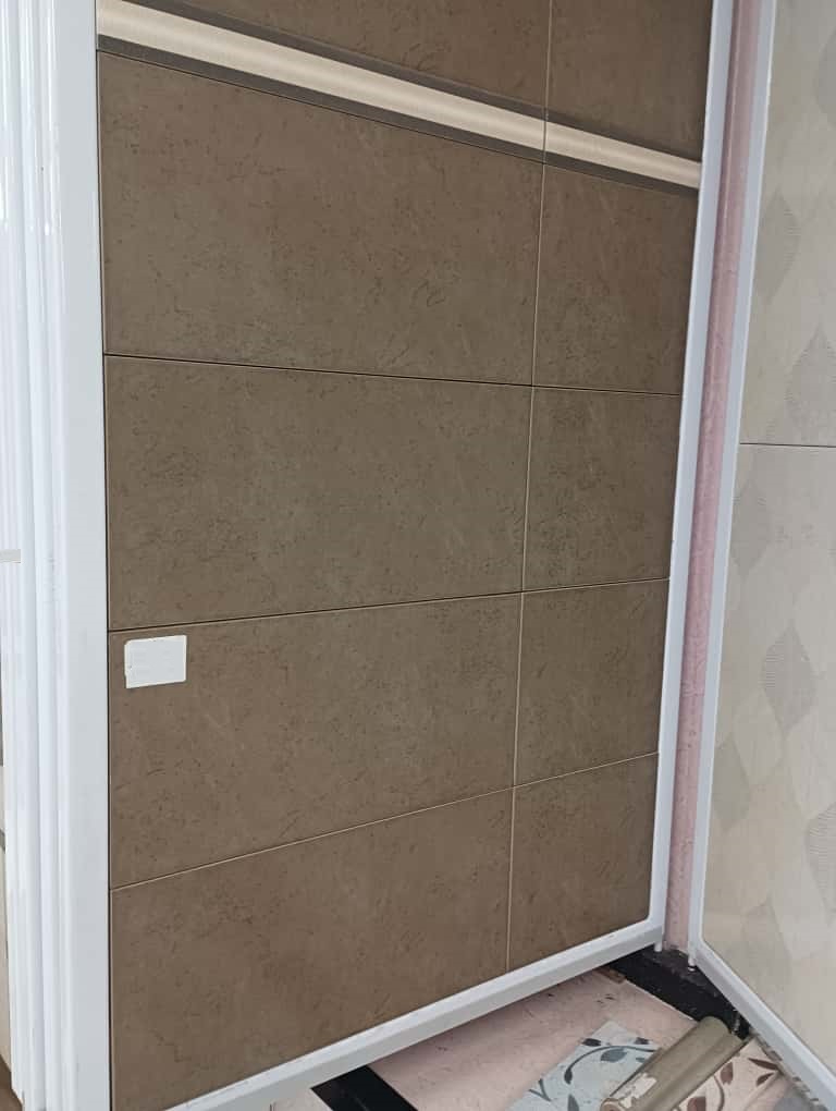 Stock fine metratura non riordinabile - Rivestimento murale per interni colore tabacco 20 x 40 cm. - immagine 4